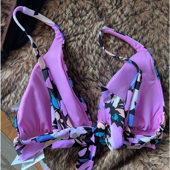 Raisins Juniors' Miami Printed Bikini Top NWOT size Small - Picture 4 of 5